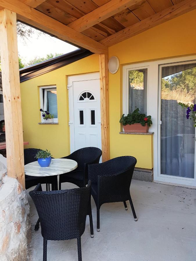 Apartmani Ljerka Malinska Εξωτερικό φωτογραφία