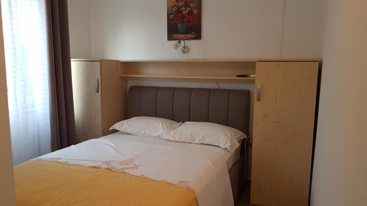 Apartmani Ljerka Malinska Εξωτερικό φωτογραφία
