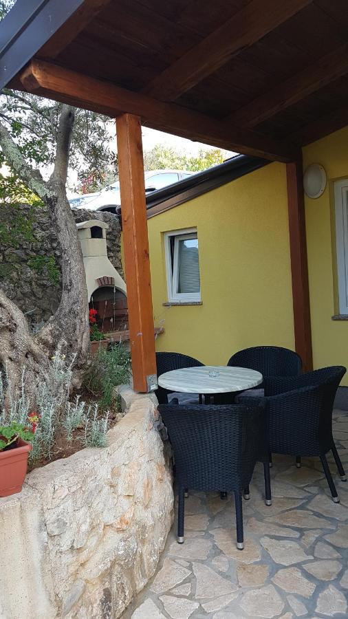 Apartmani Ljerka Malinska Εξωτερικό φωτογραφία