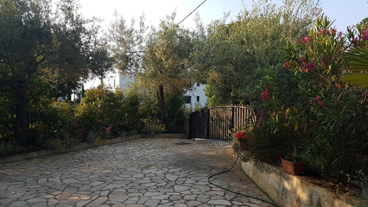 Apartmani Ljerka Malinska Εξωτερικό φωτογραφία