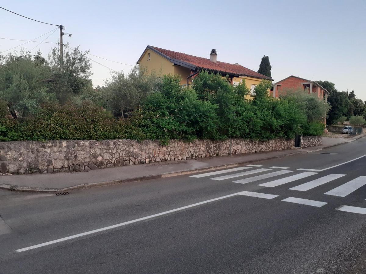 Apartmani Ljerka Malinska Εξωτερικό φωτογραφία