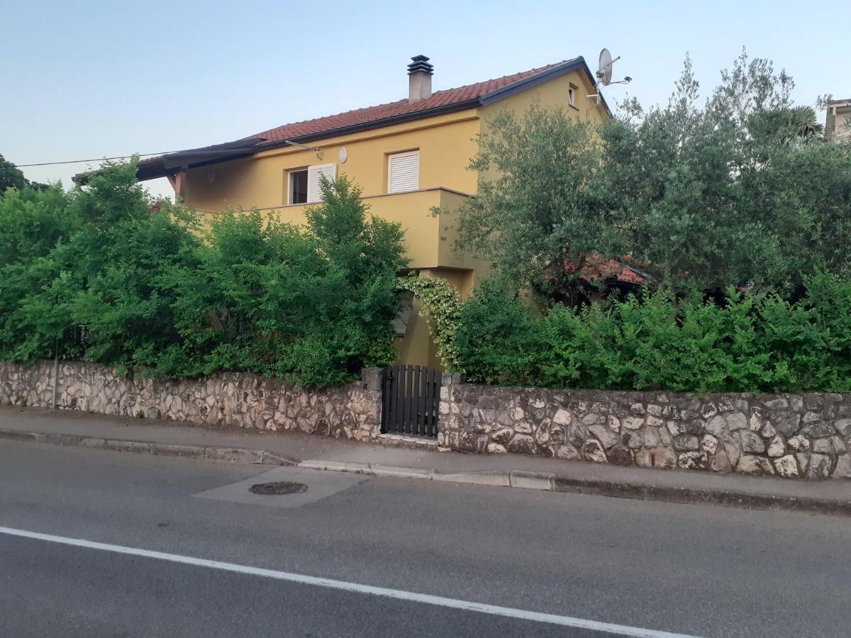 Apartmani Ljerka Malinska Εξωτερικό φωτογραφία