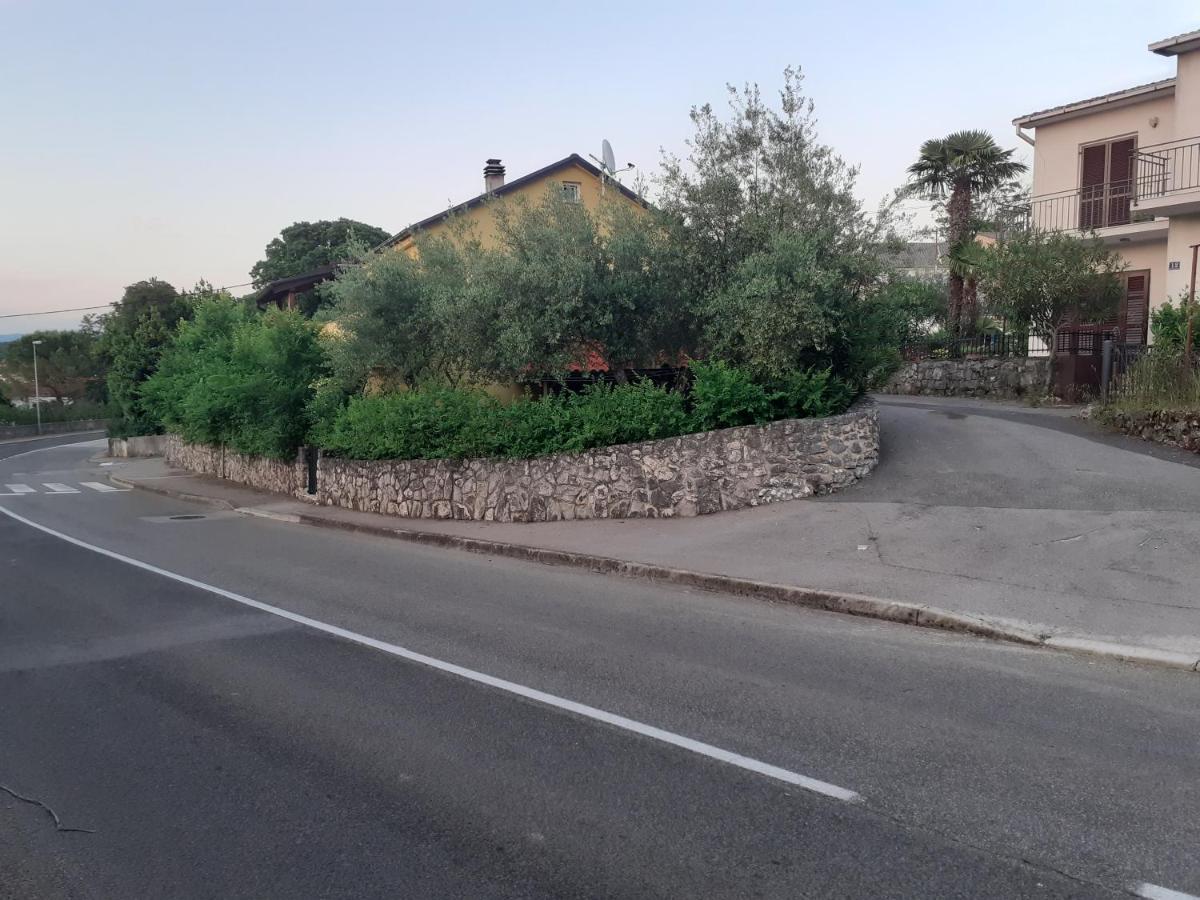 Apartmani Ljerka Malinska Εξωτερικό φωτογραφία