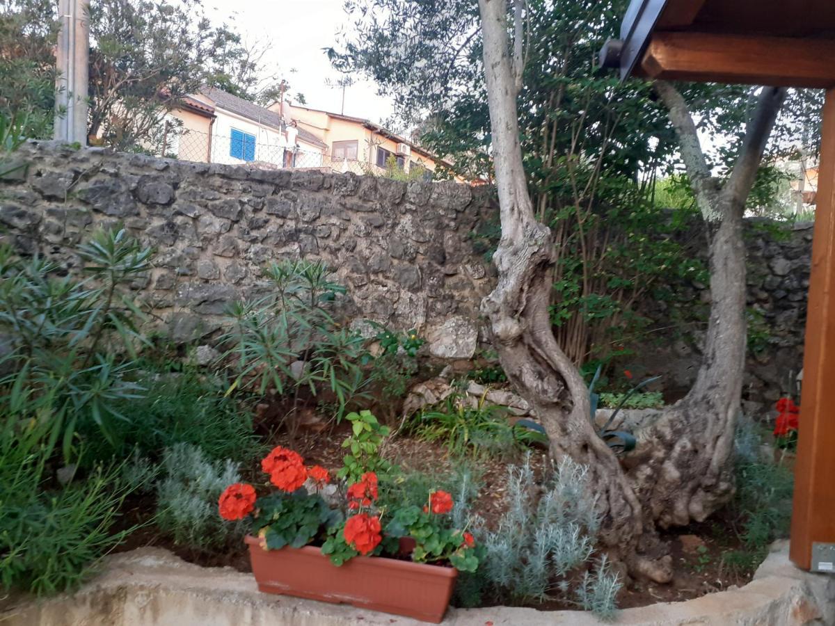 Apartmani Ljerka Malinska Εξωτερικό φωτογραφία